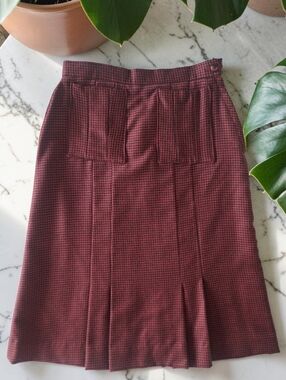 1970's 100% Wool Shell Burgundy Houndstooth Pencil Skirt Union Made In Canada